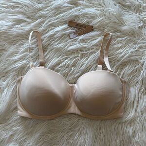 Skims Fits Everybody Strapless Bra Sand Size 38DD